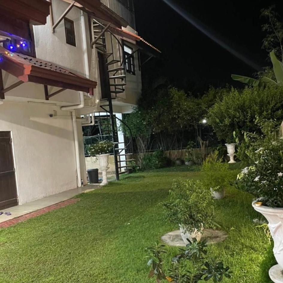 Ryan Residence&Restaurant Negombo Bagian luar foto