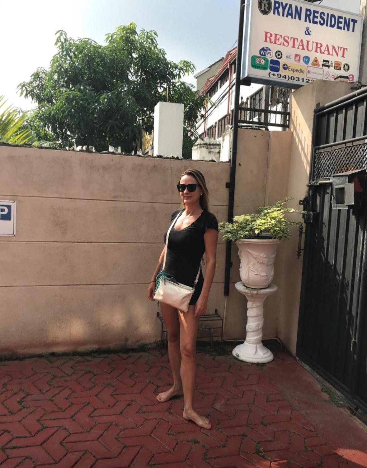 Ryan Residence&Restaurant Negombo Bagian luar foto